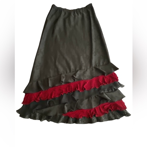 Pat Dahnke Tiered Black Floral Midi Western Skirt M Ruffle Red Trim $325 - Picture 2 of 11